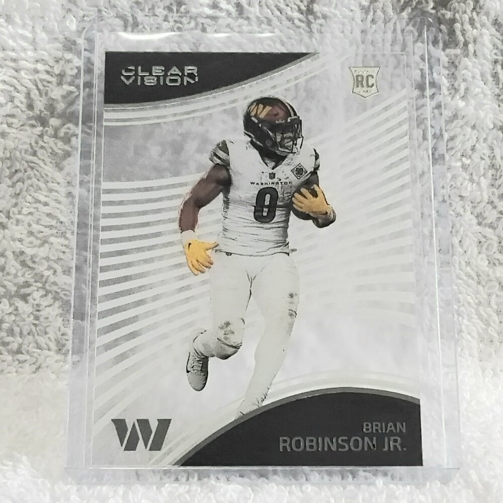 3/$25 Mint 2022 Panini Chronicles Brian Robinson Jr Clear Cut NFL Card CVR-14!!